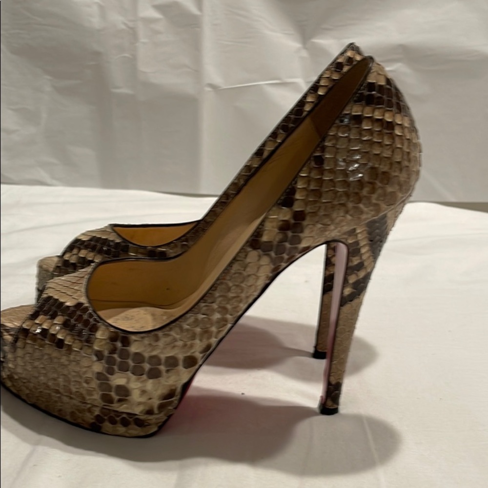 Christian Louboutin Beige Python Platforms Sz 36.5 - image 2